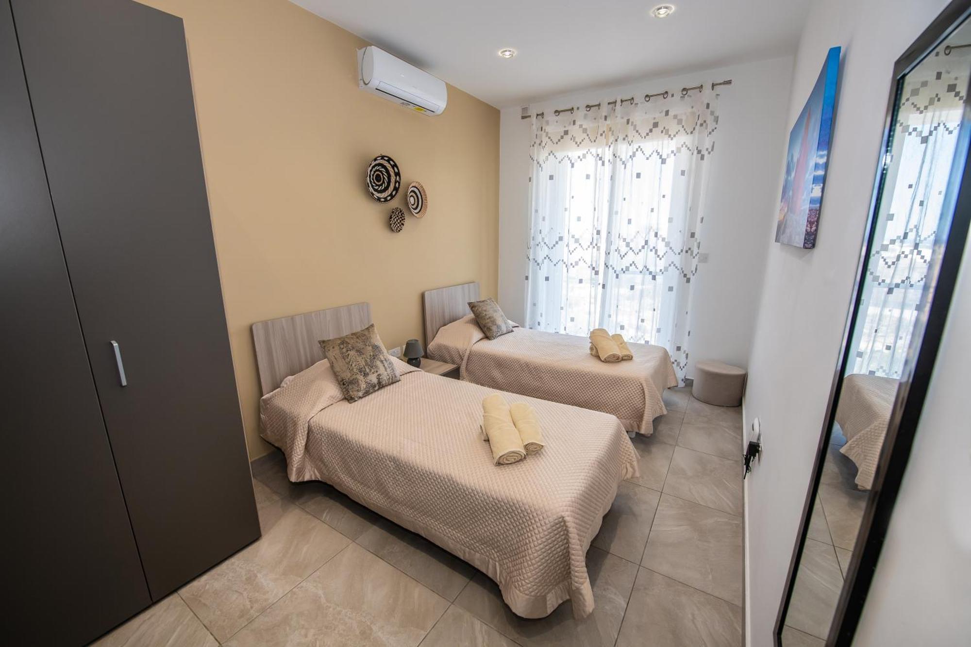 Clifftop Modern Apartment Mellieħa Eksteriør billede